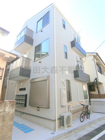 建物外観　2020年10月築　木造地上3階建て総戸数12戸　オートロッ