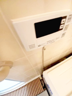 その他設備　浴室リモコン ＊イメージ写真　同物件の別号室