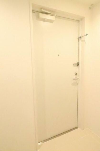 LAPiS代々木の玄関写真