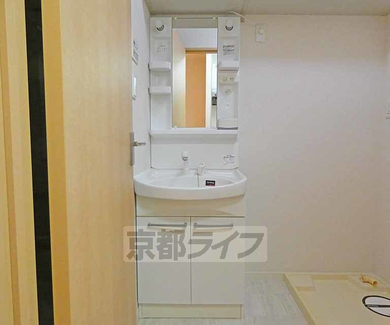 その他部屋・スペース　広い廊下です。