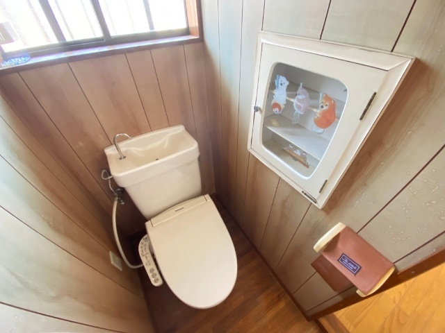 五香南貸家のトイレ写真