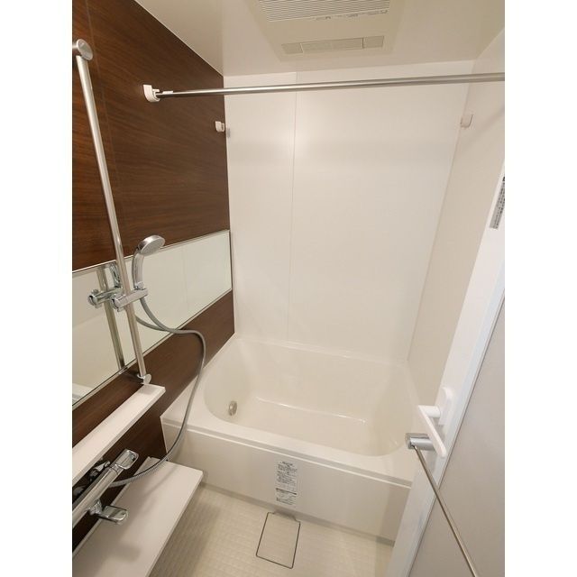 バス・シャワールーム　（別タイプ参考写真）BluRock板橋　板橋区板橋1