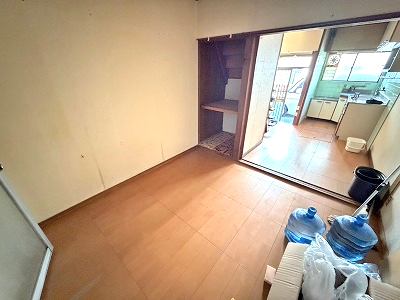 高見の里6丁目テラスハウスの居間写真