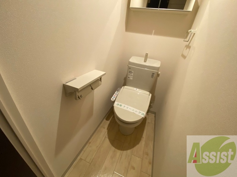 トイレ　トイレです。ウォシュレット付を探している方、おすすめです。