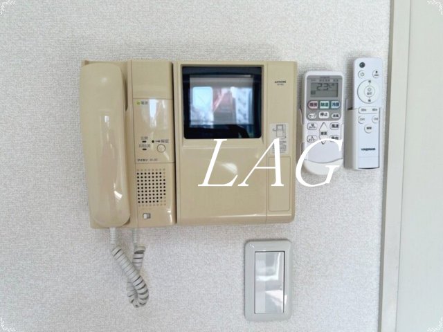 セキュリティ　モニターつきインターホンです。