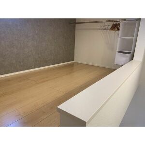 ミッドエステート中村の内装写真