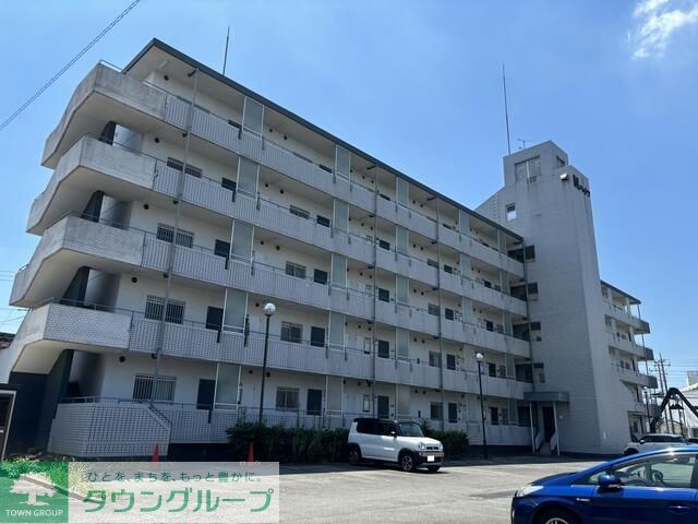 ファーストハイツの外観写真