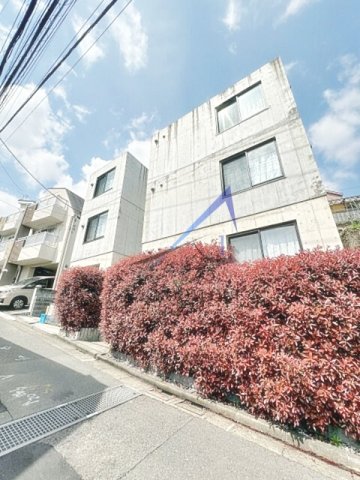 MidCUBE中台