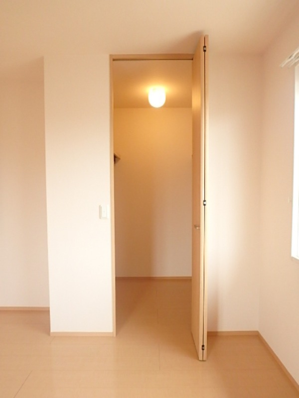 収納　図面と現状に相違がある場合には現状を優先