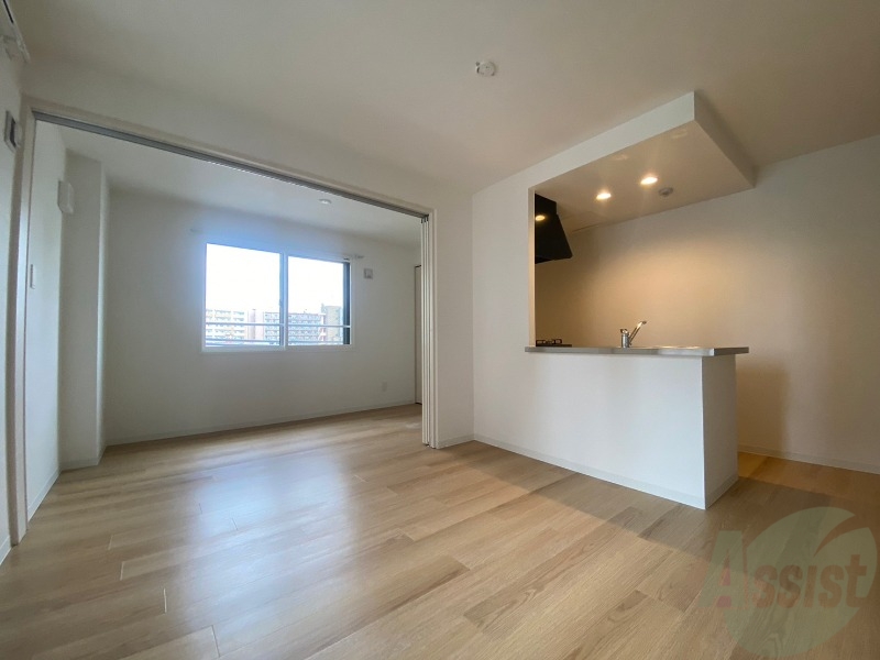 居室・リビング　広々としたリビングですね。使い勝手がよさそうですね！