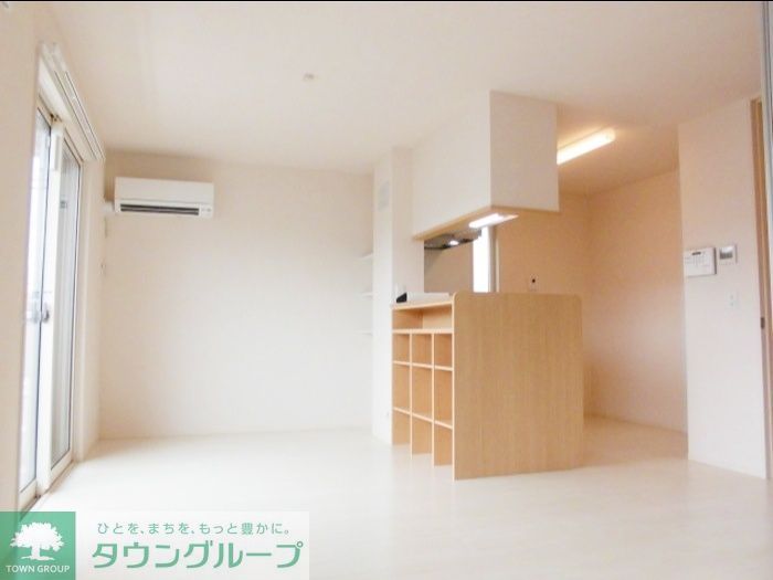 レセンテ小中台の居間写真