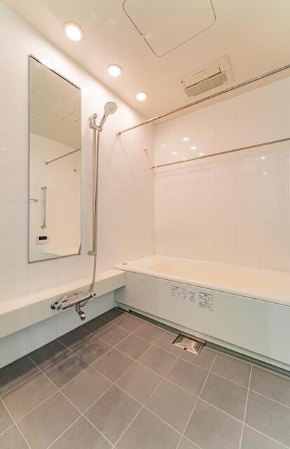 バス・シャワールーム　※写真は同タイプ住戸です。