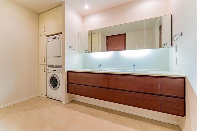 洗面設備　※写真は同タイプ住戸です。