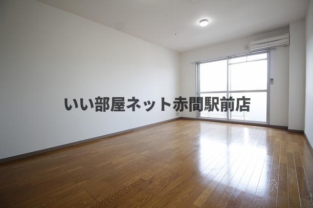 居室・リビング　使いやすい居間です