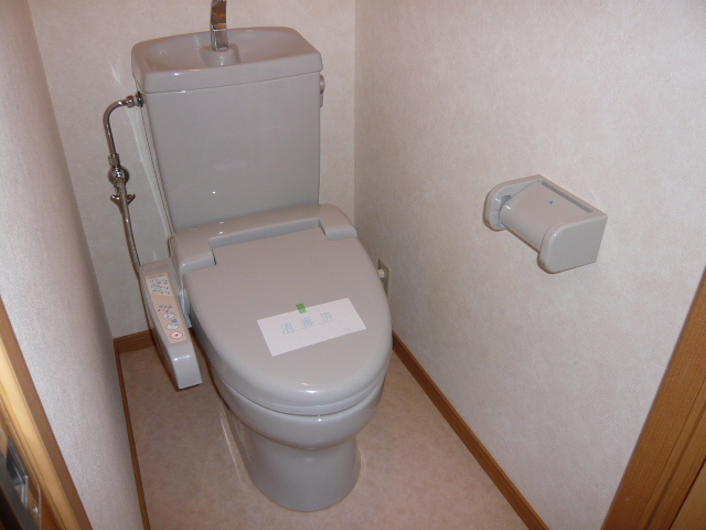 トイレ　シャワートイレでスッキリ