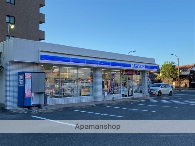 コンビニ　ローソン（コンビニ）まで296m