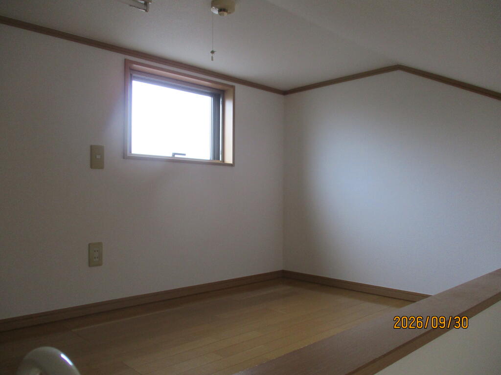 ハイネス西日暮里の内装写真
