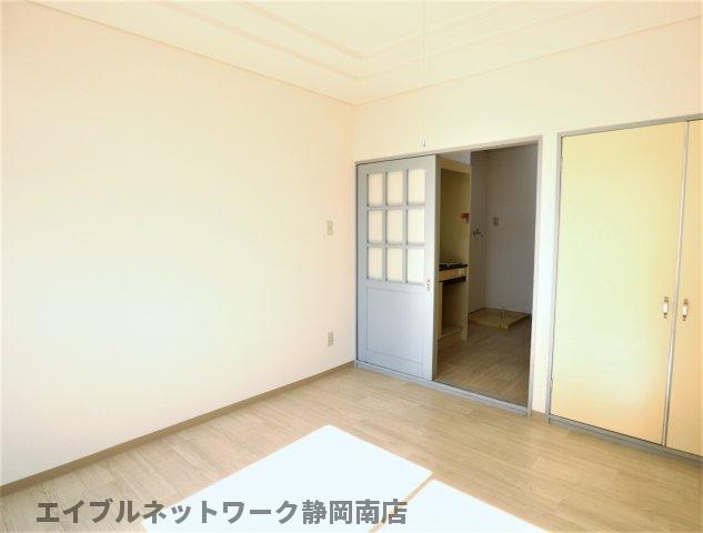 その他部屋・スペース　明るい洋室です