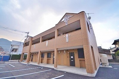 COUNTRY HOUSE YOSHIHO (カントリーハウスヨシホ)の建物外観