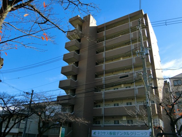 神戸市須磨区前池町のマンションの建物外観