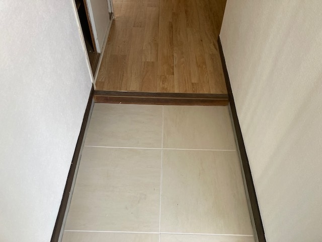 玄関　同物件別室です