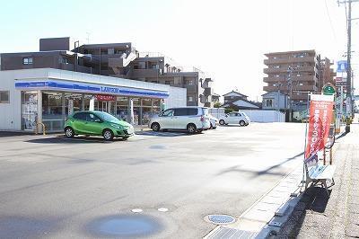 コンビニ　ローソン新潟青山一丁目店（コンビニ）まで291m