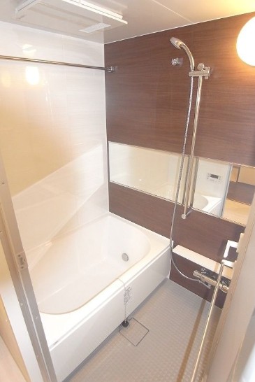 バス・シャワールーム　追い焚きや浴室乾燥