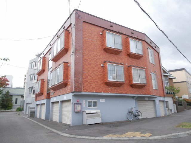 北海道札幌市厚別区厚別中央一条３（アパート）の賃貸物件の外観