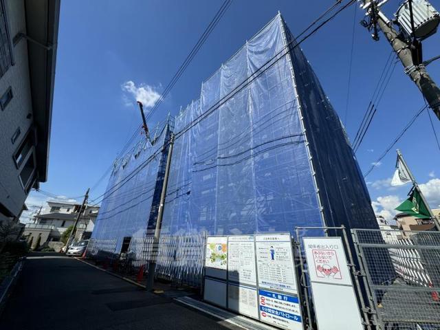 【豊中市千里園のマンションの建物外観】