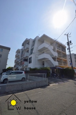 岡山市北区奥田のマンションの建物外観