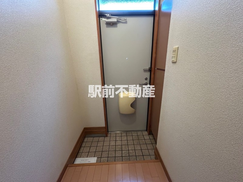 玄関　玄関にはシューズボックス！