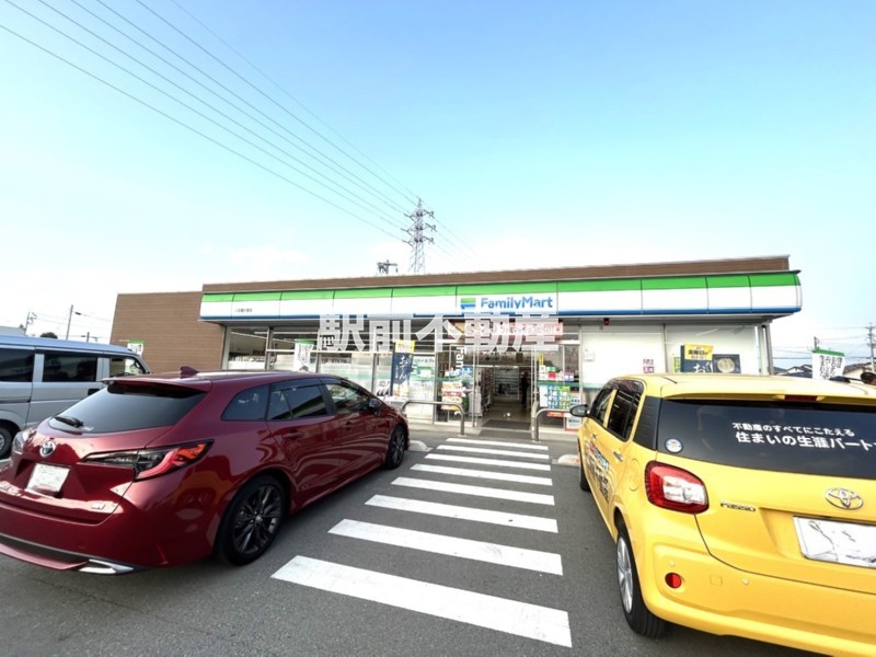 コンビニ　ファミリーマート龍ヶ原店（コンビニ）まで500m