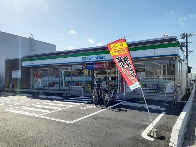 【大垣市中野町のアパートのコンビニ】