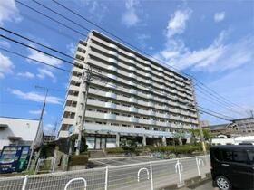 福岡市東区原田のマンションの建物外観