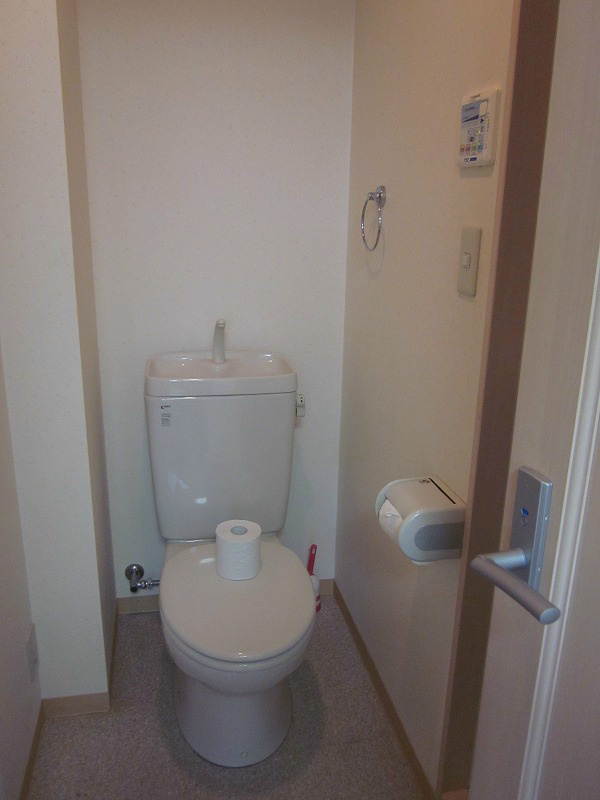 トイレ　別号室参考写真