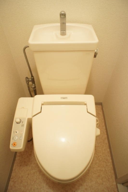 トイレ　図面と現状に相違がある場合には現状を優先