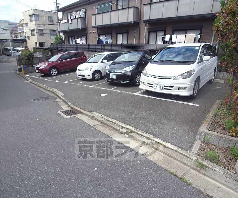 サザンプラミーの駐車場