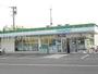 コンビニ　ファミリーマート鈴鹿ひばりケ丘店（コンビニ）まで1152m