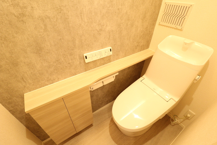 トイレ　ウォシュレット付きです。