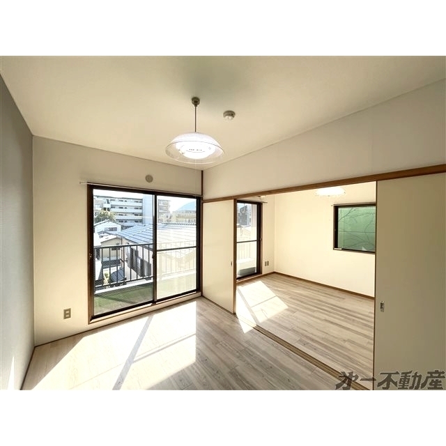 居室・リビング　洋室