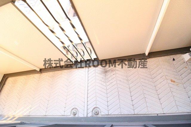バルコニー　お洗濯にも便利なバルコニー付き