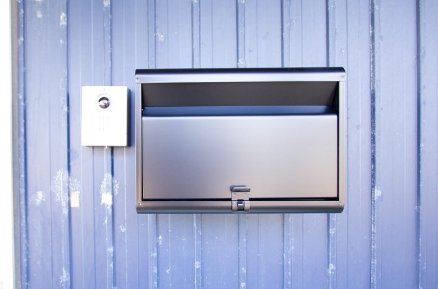 セキュリティ　TV付きドアホンで来客対応も安心です。