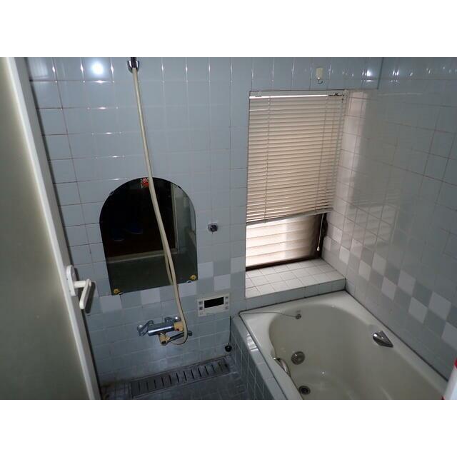 バス・シャワールーム　バスルーム