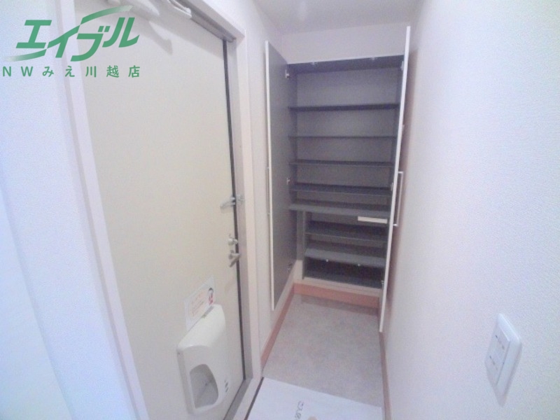 玄関　同物件別室の画像です