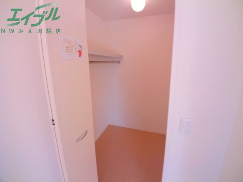 収納　同物件別室の画像です