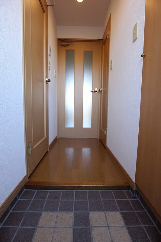 玄関　※別号室参照です