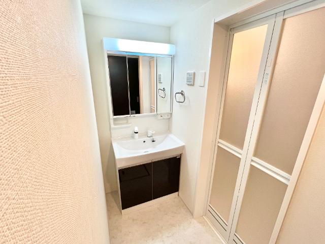 洗面設備　洗髪洗面化粧台（イメージ）