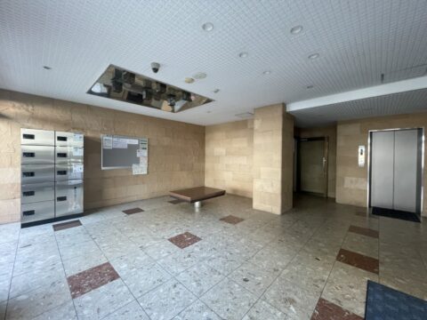 西鉄天神大牟田線 薬院駅 徒歩7分 8階建 築39年の外観写真