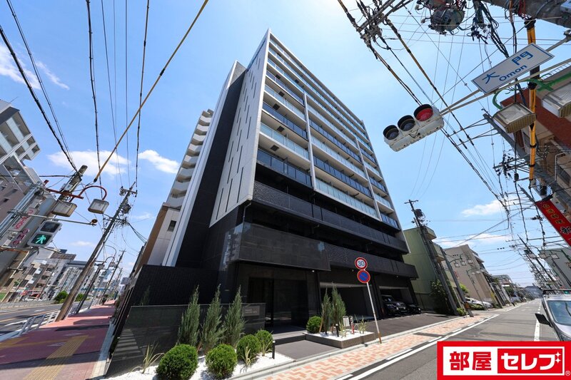 建物外観　建物　外観（横）