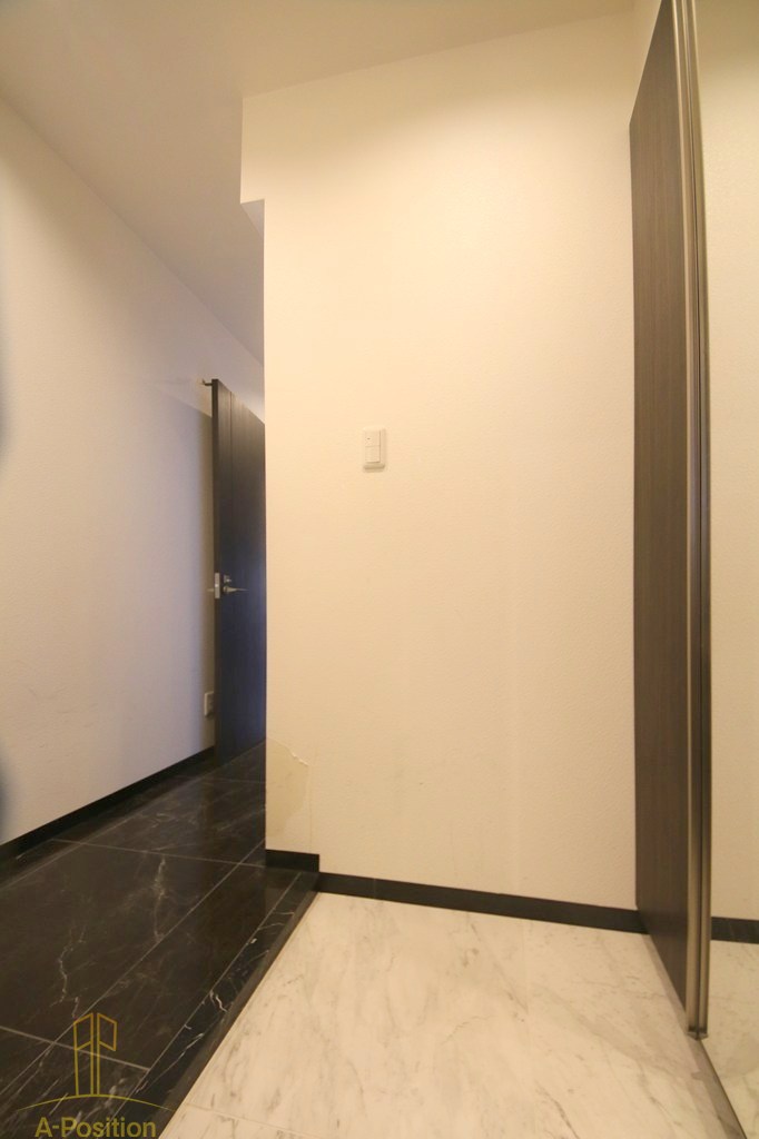 玄関　アマデウス北堀江